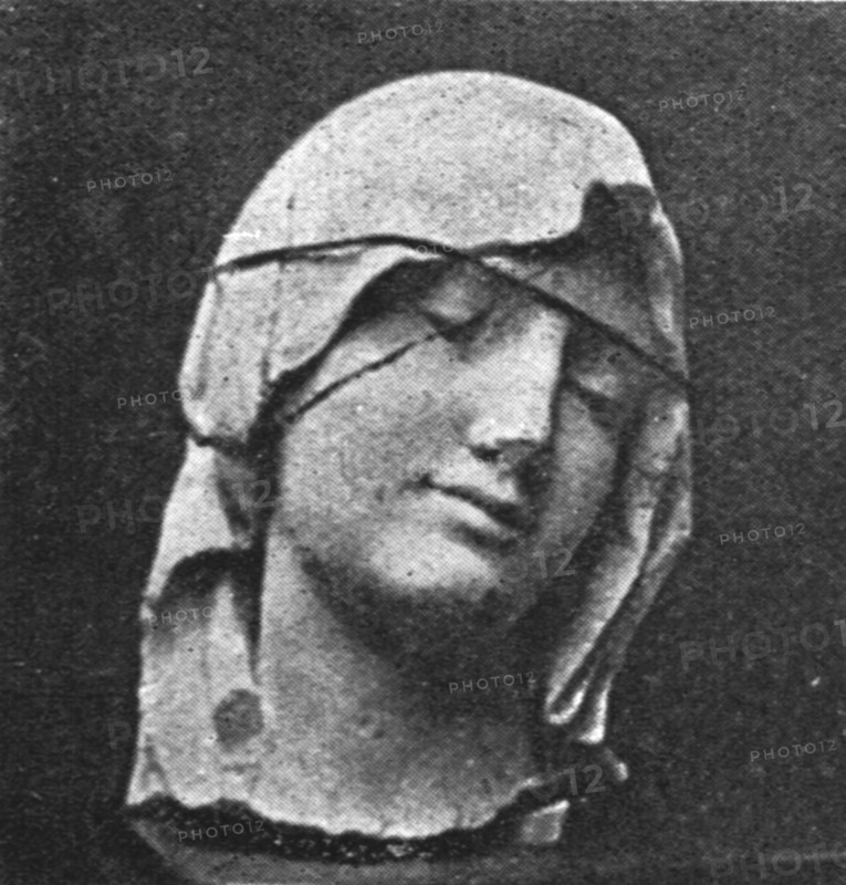 'L'Exposition des oeuvres d'art mutilees ou provenant des regions devastees..., 1916. Creator: Unknown.