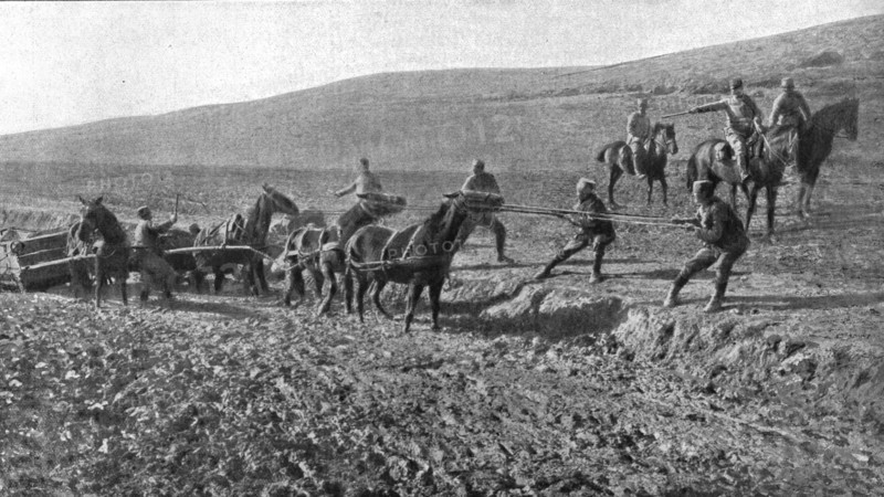 'Apres la prise de Monastir; les difficultes du ravitaillement sur les routes de la vallee..., 1916. Creator: Unknown.