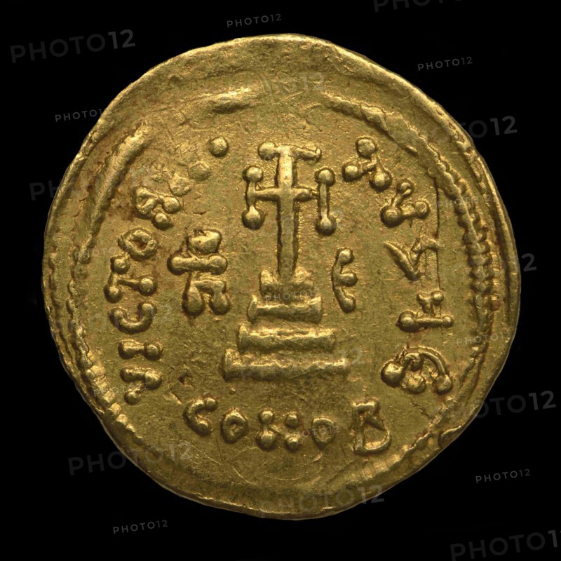 Solidus of Heraclius. Crux Potens on three steps (Reverse), 639-641. Creator: Numismatic, Ancient Coins  .