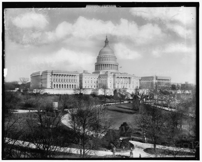 West front, United States Capitol, Washington, D.C., between 1910 and 1920. Creator: Unknown.