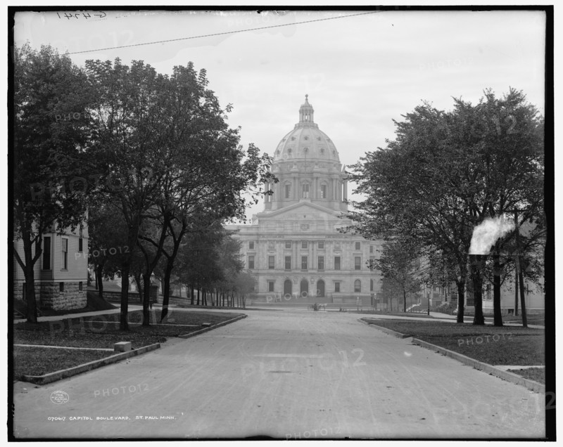 Capitol boulevard, St. Paul, Minn., c1908. Creator: Unknown.
