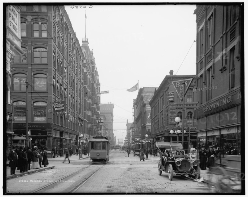 Roberts i.e. Robert Street, St. Paul, Minn., c1908. Creator: Unknown.