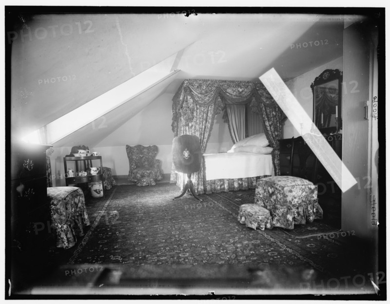 Mrs. Washington's bedroom, Mt. Vernon, c1902. Creator: Unknown.