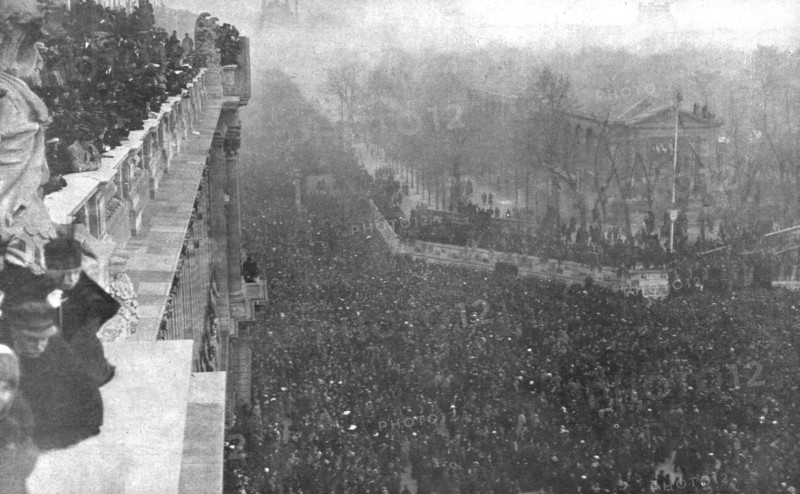 'La delivrance de l'Alsace et de la Lorraine celebree a Paris le 17 novembre 1918.  Creator: Unknown.