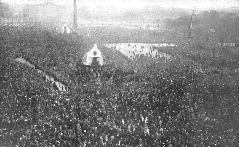 'La delivrance de l'Alsace et de la Lorraine celebree a Paris le 17 novembre 1918.  Creator: Unknown.