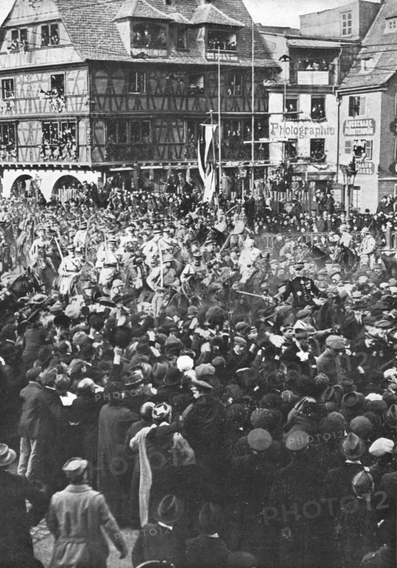 'Notre entrée a Strasbourg; Un aspect de la ville le 22 novembre 1918', 1918. Creator: Unknown.