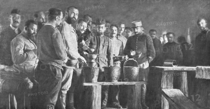 'Les camps de represailles; les repas: la soupe, apportee dans des seaux de toilette, etait..., 1916 Creator: Unknown.