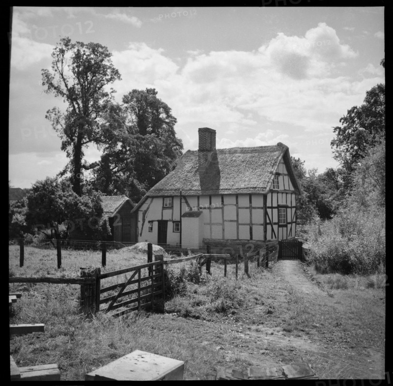 Artist's Cottage, Trotshill, Warndon, Worcester, Worcestershire, 1939-1940. Creator: Marjory L Wight.