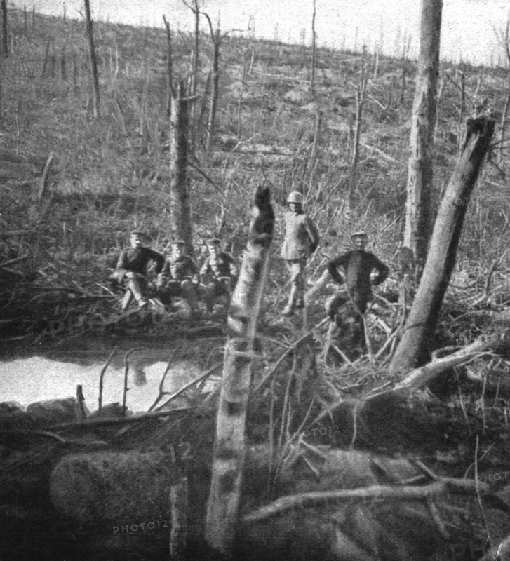 The Battle of La Malmaison; Before our artillery preparation: German soldiers..., 1917. Creator: Unknown.