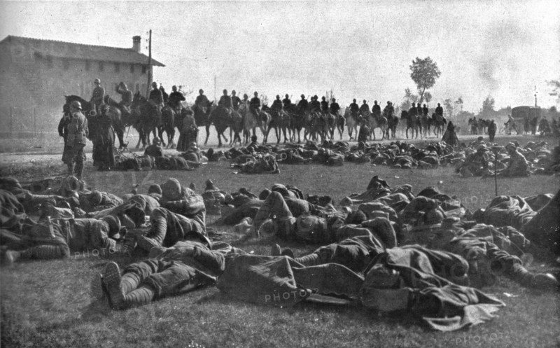 The Dark Hours of Italy; Detachment of infantry, exhausted, resting under protection... 1917. Creator: Unknown.