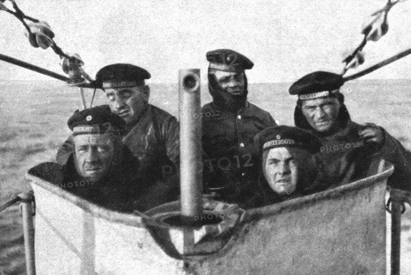 'A bord des sous-marins allemands; Groupe caracteristique d'un equipage de sous-marin allemand',1918 Creator: Unknown.