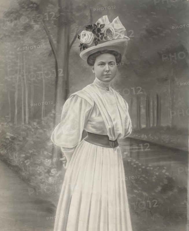 Portrait of an unknown woman, c.1900. Creator: Anon.