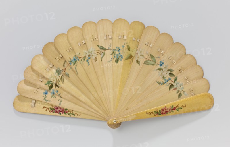 Brisé fan made of wood, 1885.  Creator: Sigisbert Chrétien Bosch Reitz.