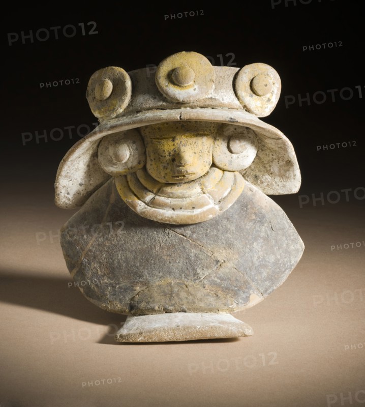Seated Female Figure, between 250 and 450. Creator: Unknown.