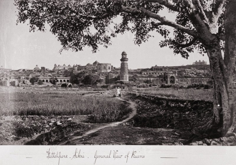 Futtehpore Sikri, General View of the Ruins, Late 1860s. Creator: Samuel Bourne.