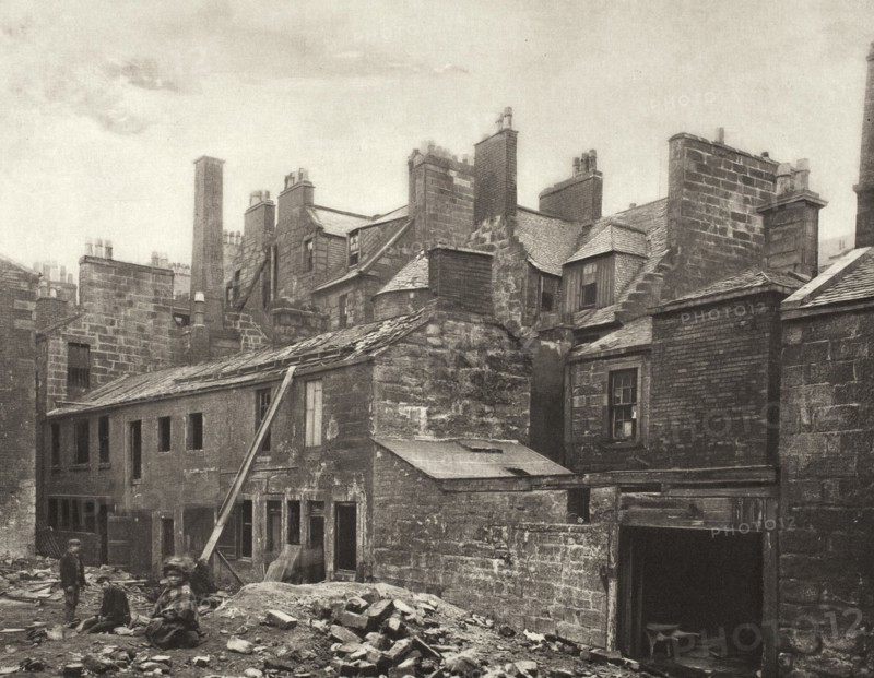 Back Wynd From Trongate (#47), Printed 1900. Creator: Thomas Annan.