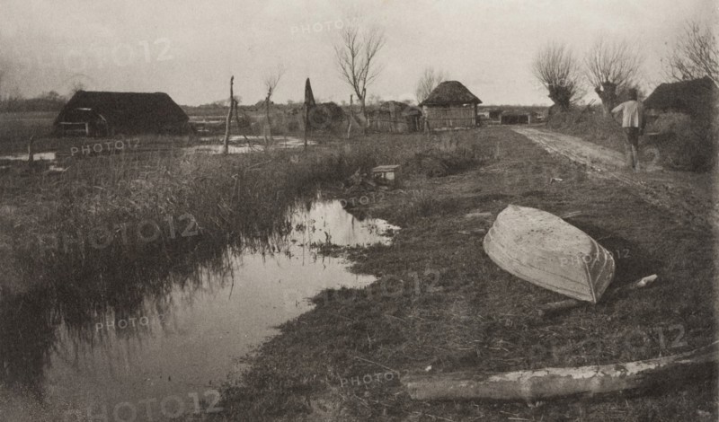 Twixt Land and Water, 1886. Creator: Peter Henry Emerson.