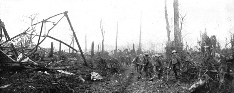 'L'avance Britannique; Un detachement de sapeurs etablit une route en territoire libere', 1917. Creator: Unknown.