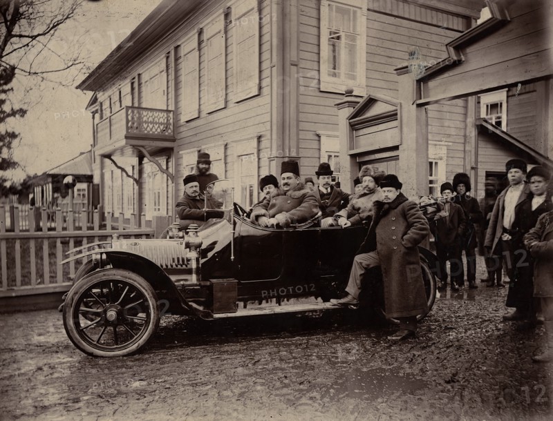 A car at the office of the Znamensky glass factory, 1880-1917. Creator: IA Driakhlov.