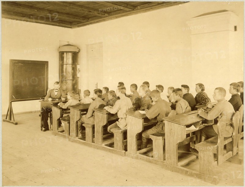 Top floor. I class, 1898. Creator: Unknown.