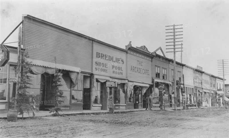 Street scene, between c1900 and 1916. Creator: Unknown.