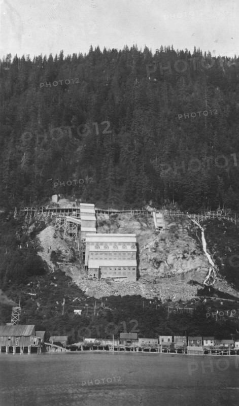 Gastineau Gold Crushing Plant, between c1900 and 1923. Creator: Unknown.