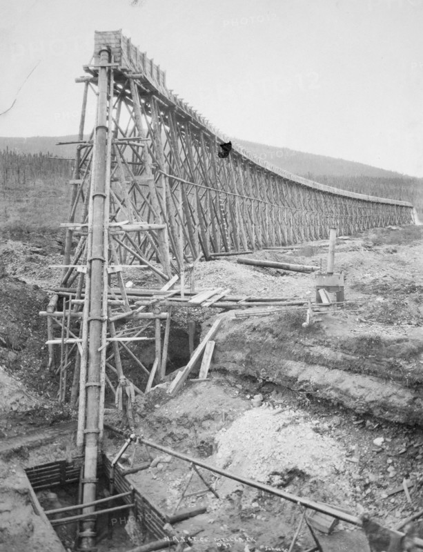 Mining structure, between c1900 and c1930. Creator: Unknown.