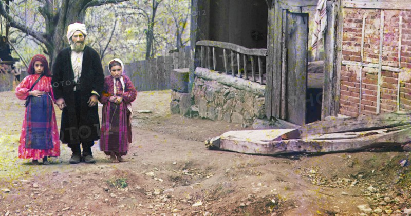 Mullah with his female students near the Artomelinskaia mosque in Artvin, between 1905 and 1915. Creator: Sergey Mikhaylovich Prokudin-Gorsky.