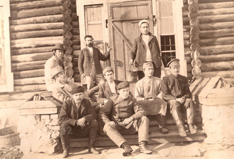 On the Porch of the Prison Building, 1906-1911. Creator: Isaiah Aronovich Shinkman.