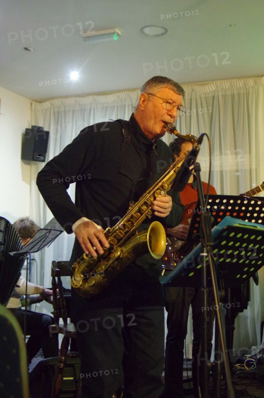 Stan Sulzmann, Stan Sulzmann’s Neon Orchestra, Watermill Jazz Club, Dorking, Surrey, Nov 2023. Creator: Brian O'Connor.