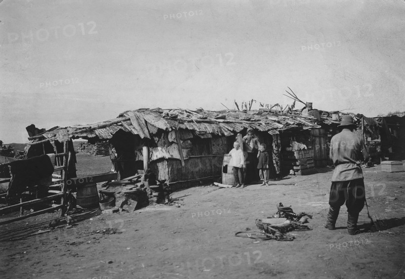 Workers' booths on Lake Shira., 1900-1909. Creator: LI Vonago.