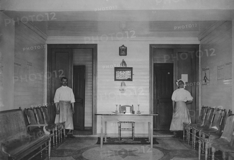 Interior of a doctor's waiting room at the resort of Lake Shira, 1900-1909. Creator: LI Vonago.