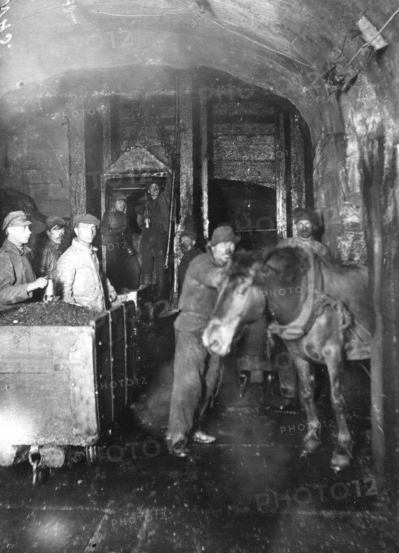 Descent into the Anzherskaya mine, 1911. Creator: Kozlov.