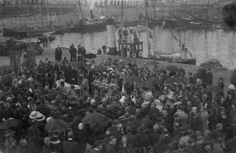 Seeing off the Expedition in Arkhangelsk, 1912. Creator: Nikolay Vasilyevich Pinegin.