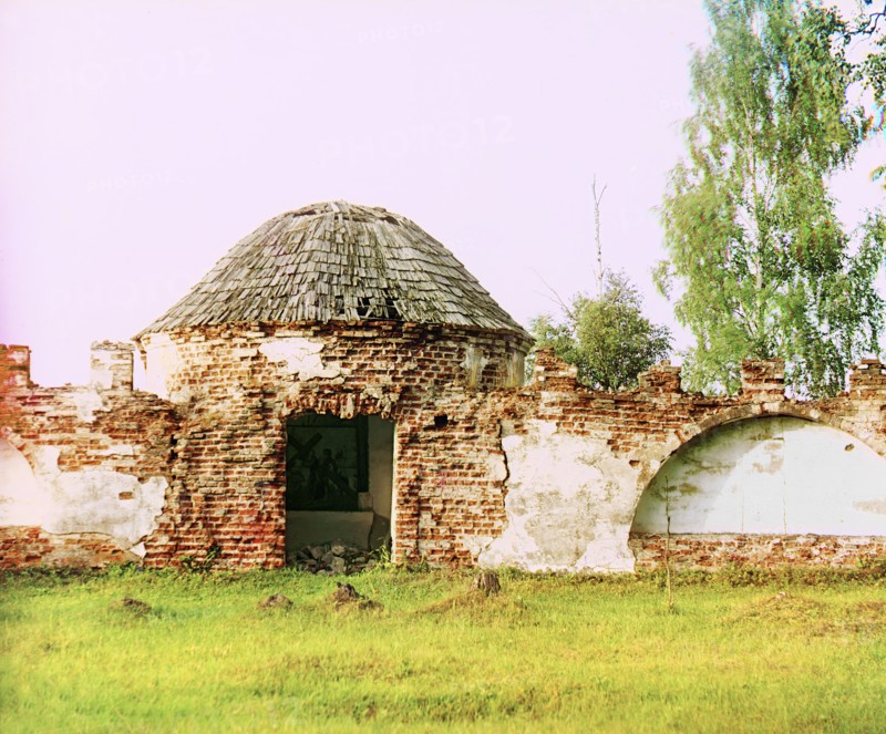 Turret in an old church wall. Six versts from the city of Polotsk, 1912. Creator: Sergey Mikhaylovich Prokudin-Gorsky.
