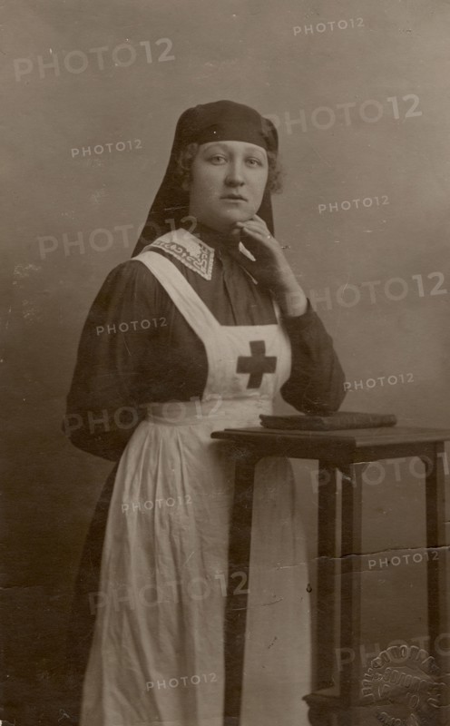 A nurse from Krasny Kerst, Irkutsk resident Zhilkina N., who died at the front, 1917. Creator: Zolotoe Runo.
