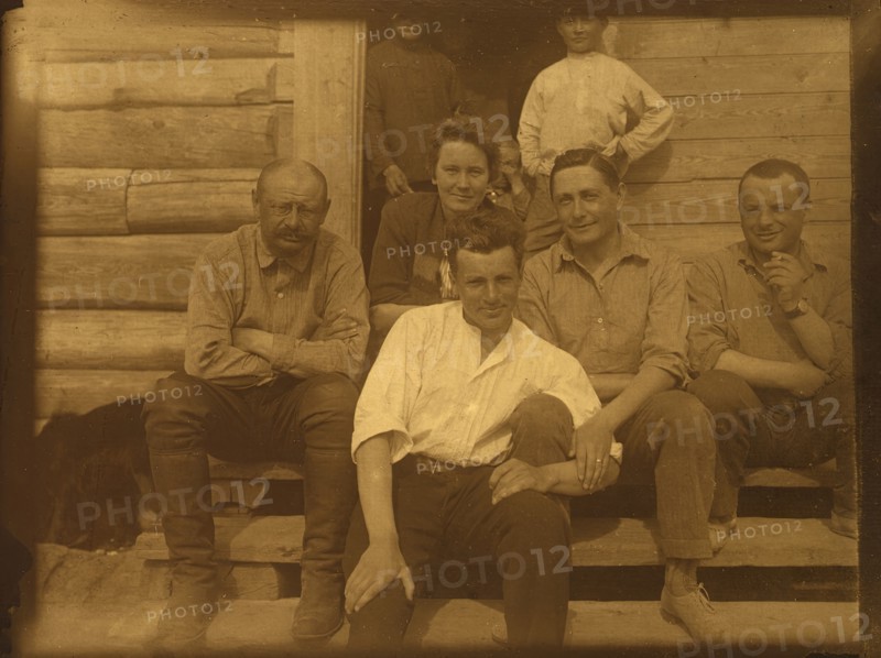 On a rest - Group portrait, 1929. Creator: Unknown.