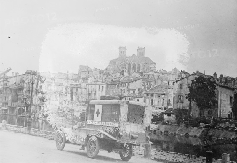 American Ambulance field service, Verdun, between c1915 and 1918. Creator: Bain News Service.