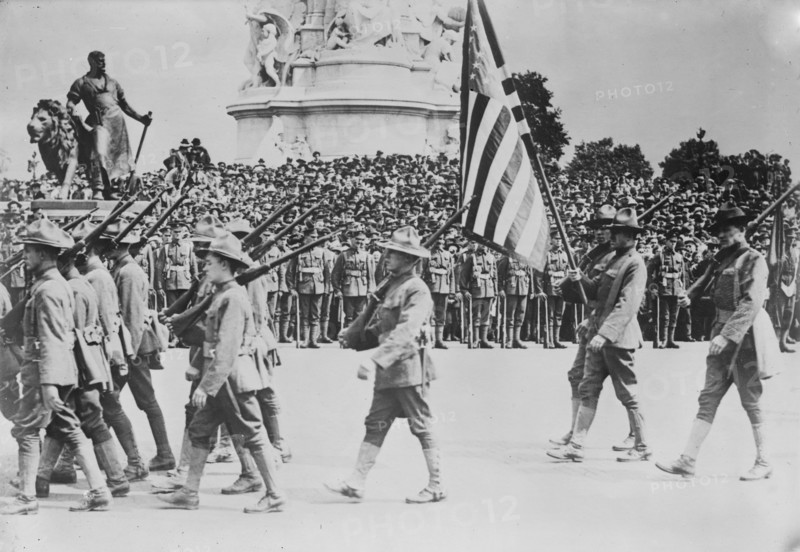 U.S. troops in London, between c1915 and c1920. Creator: Bain News Service.