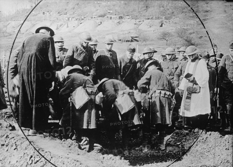 Burial of Rob't Bayard in France, Feb 1918. Creator: Bain News Service.