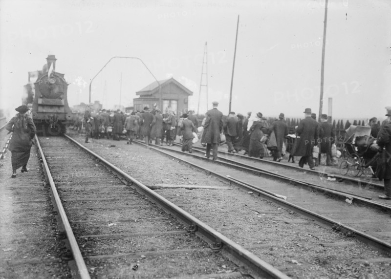 Antwerp refugees fleeing to Holland, 1914. Creator: Bain News Service.