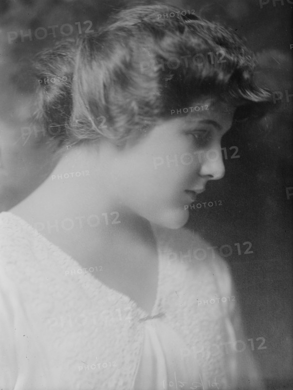 Miss E. Sutro (Mrs. Warren L. Ward), 1914. Creator: Bain News Service.
