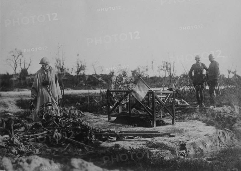 Grave of U.S. aviator Chadwick, Belgium, 29 Oct 1918. Creator: Bain News Service.