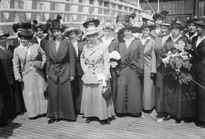Nurses on American liner the St. Louis, 4/17/15, 1915. Creator: Bain News Service.