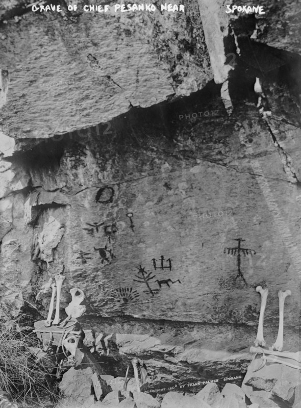 Grave of Chief Pesanko near Spokane, Wn., between 1910 and 1915. Creator: Bain News Service.