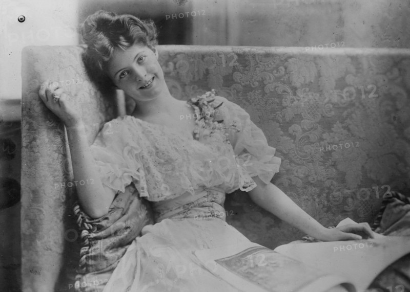Mabel Taliaferro, 1913. Creators: Bain News Service, George Graham Bain.
