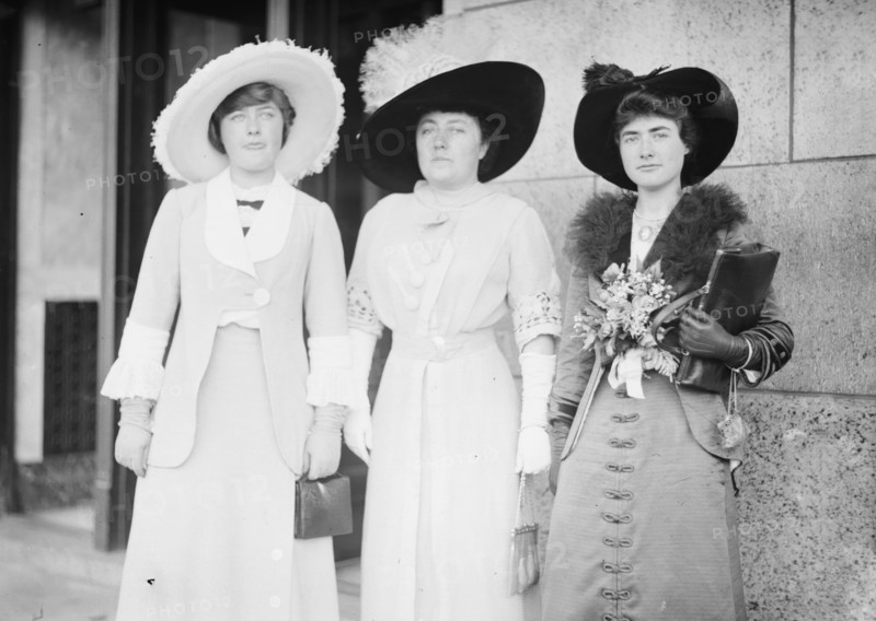Miss N. Mack, Mrs. N.E. Mack, Miss H. Mack, 1912. Creator: Bain News Service.