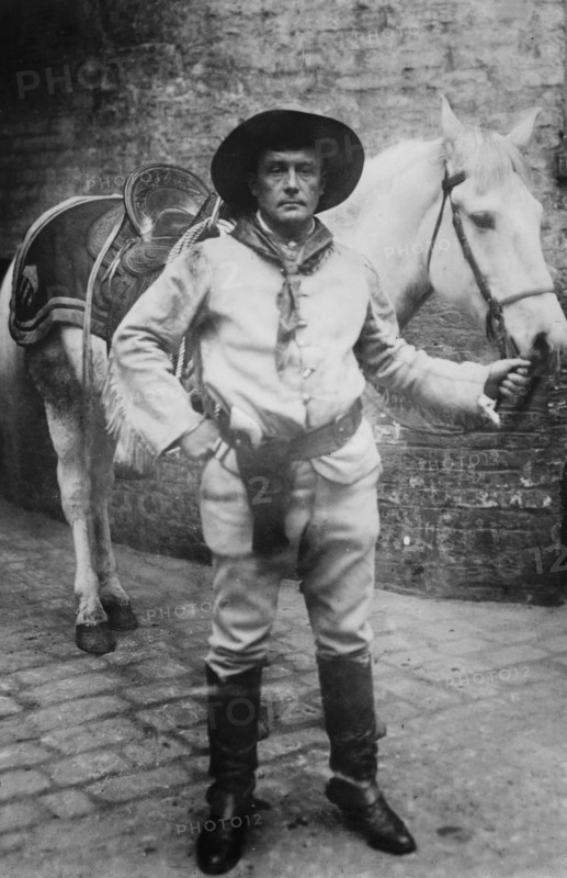 Sir Genille Cave Brown Cave, between c1910 and c1915. Creator: Bain News Service.