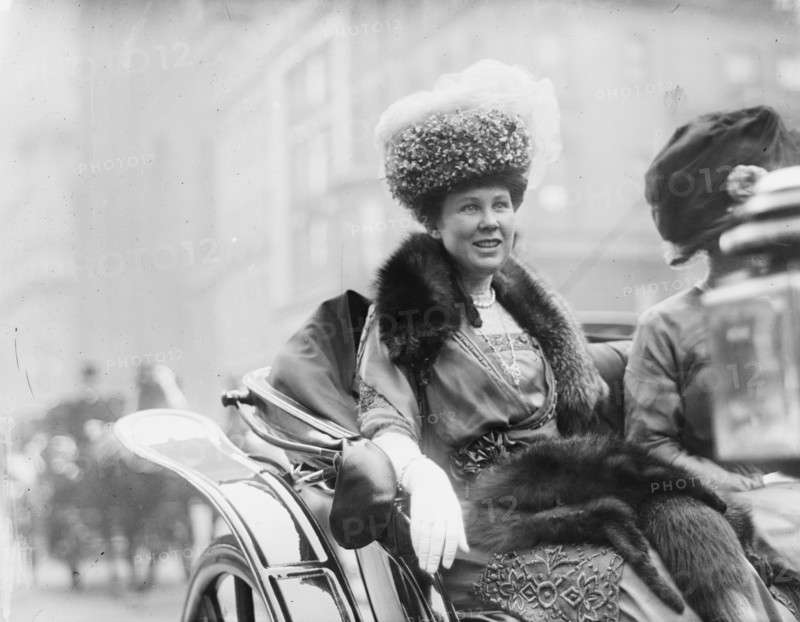 Mrs. W.G. Loew, between c1910 and c1915. Creator: Bain News Service.