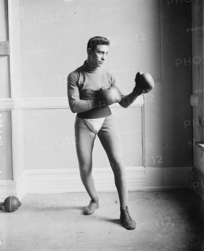 Battling Mantell, between c1910 and c1915. Creator: Bain News Service.